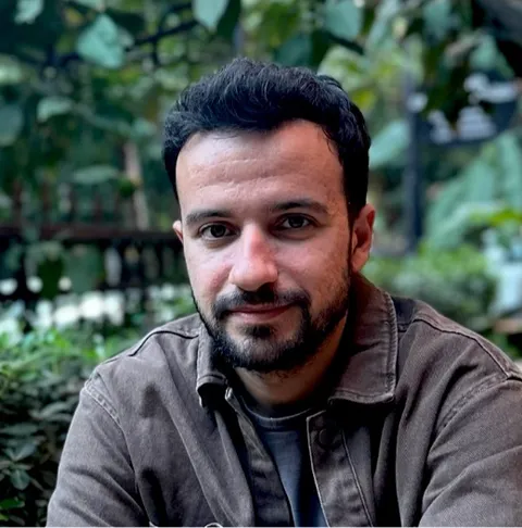 Dr. Acar Celik